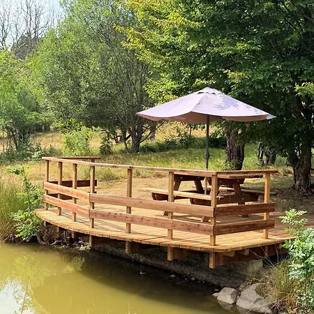※ Pomme De Pin - Terrasse - Nature ※ شقة