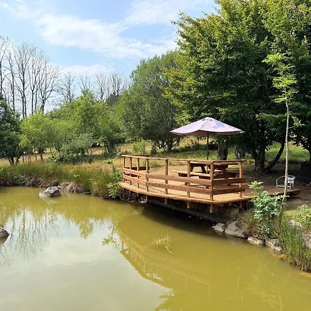 ※ Pomme De Pin - Terrasse - Nature ※ كسونبورت-لونجمير